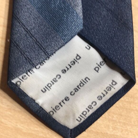Pierre Cardin skinny tie. 👔 - Picture 3 of 5